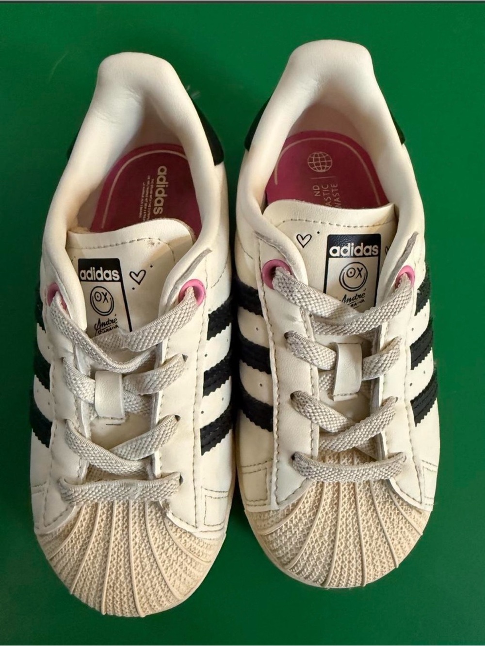 Andre saraiva x adidas chalk white youth size 8